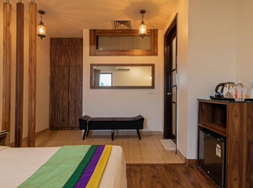 Hotel Imperial Park Sector 45 Gurgaon Ngoại thất bức ảnh